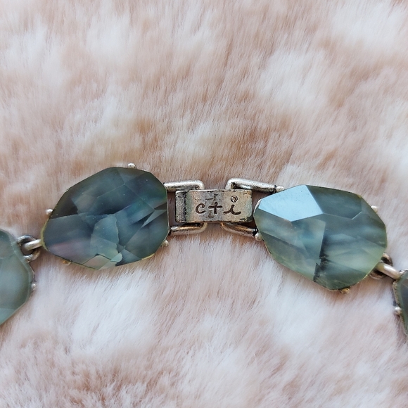 Chloe + Isabel Northern Mist necklace and bracelet set - Picture 8 of 12